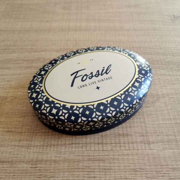 Boite en métal Fossil – Image 2
