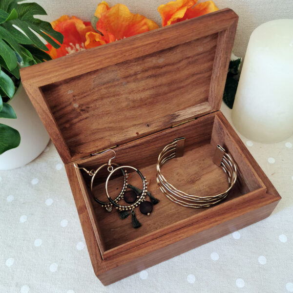 Coffret en bois "BIJOUX" - Incrustation métal – Image 2