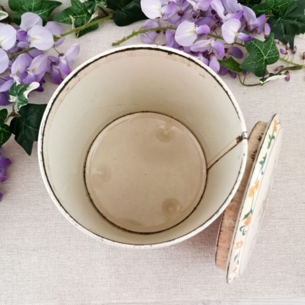 Boite vintage en métal fleuri - Décor violettes – Image 5