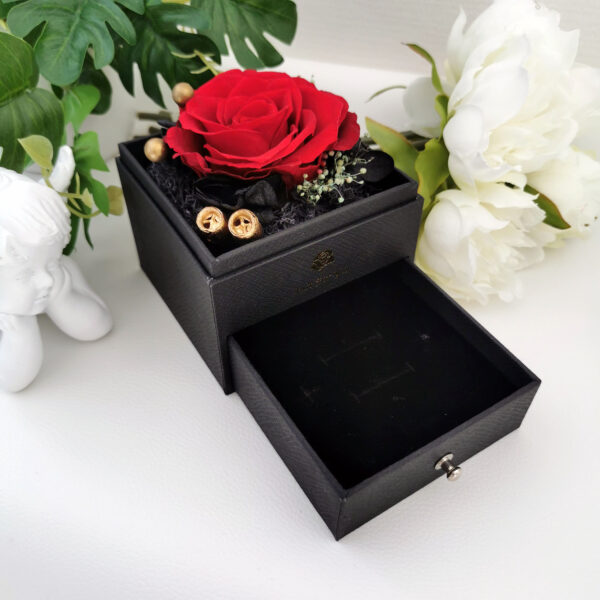 Boite noire à bijoux avec rose éternelle – Image 3