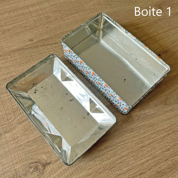 Lot de 2 boites en métal à motif fleuri (années 80-90) – Image 3