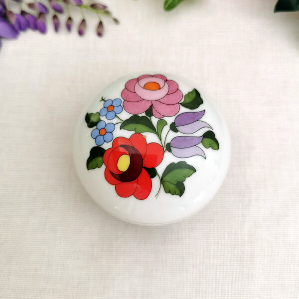 Boite ronde Kalocsa - Porcelaine peinte à la main - Hongrie – Image 2