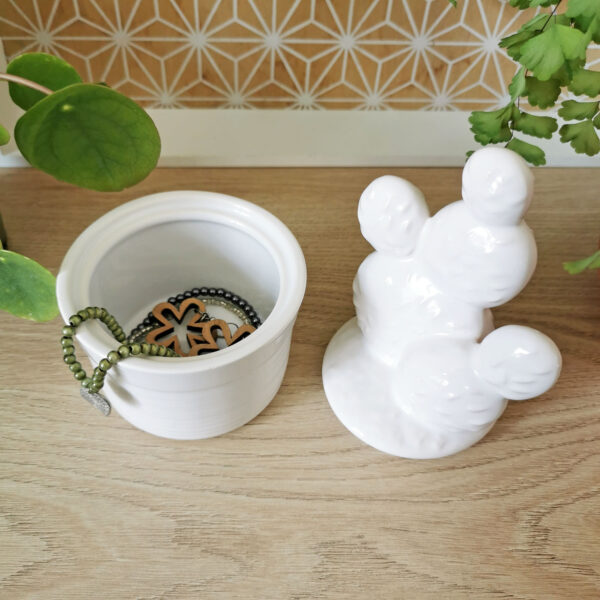 Boite fantaisie en céramique blanche – Cactus décoratif – Image 3
