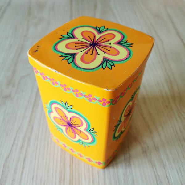 Boite en métal orange fleurie – Fabrication danoise vintage (années 60/70) – Image 2