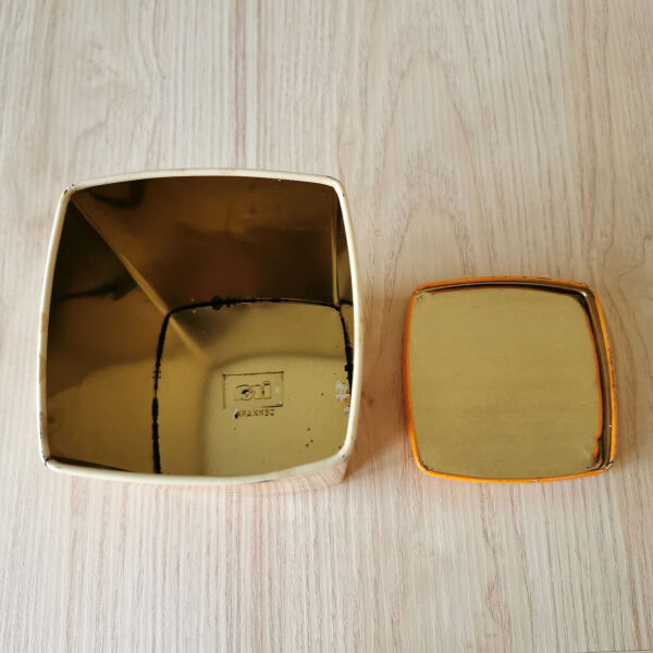Boite en métal orange fleurie – Fabrication danoise vintage (années 60/70) – Image 4