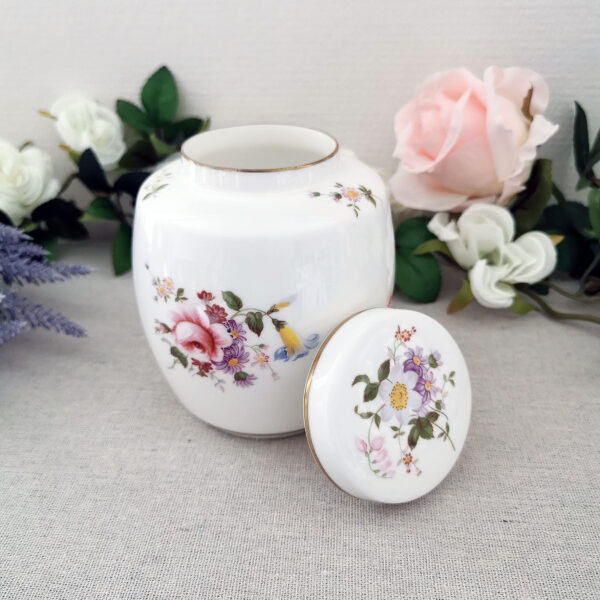 Pot en porcelaine fine Royal Crown Derby, Collection Derby Posies - Angleterre – Image 2