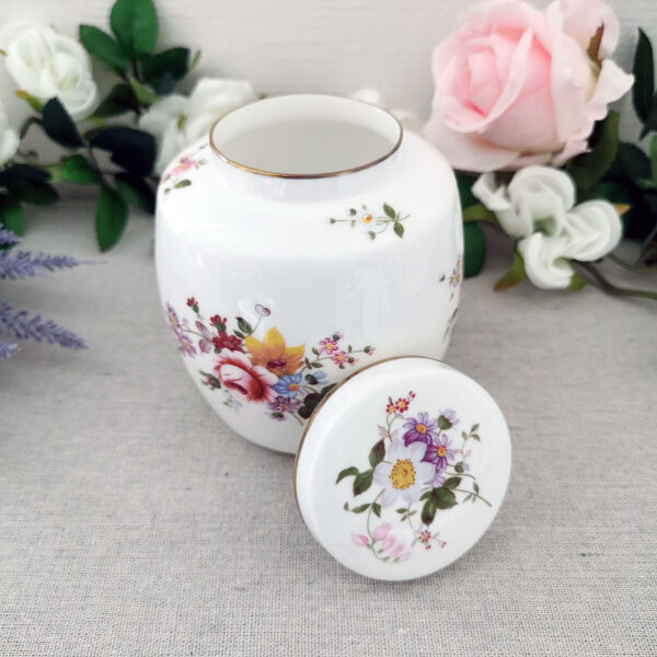 Pot en porcelaine fine Royal Crown Derby, Collection Derby Posies - Angleterre – Image 3
