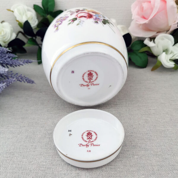 Pot en porcelaine fine Royal Crown Derby, Collection Derby Posies - Angleterre – Image 4