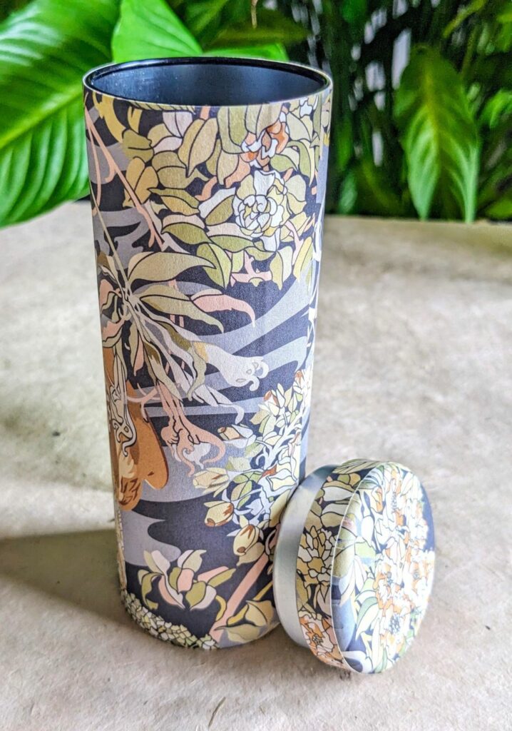 boîte à thé artisanale haute décor bleu nuit et fleurs – Les Boîtes du Luberon