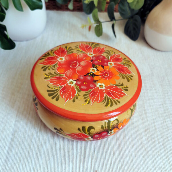 Boite ronde peinte à la main - Décor floral éclatant (Europe de l'Est) – Image 2
