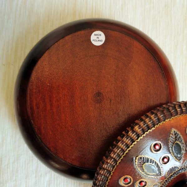 Boite ronde en bois sculpté et peint - Pologne – Image 4
