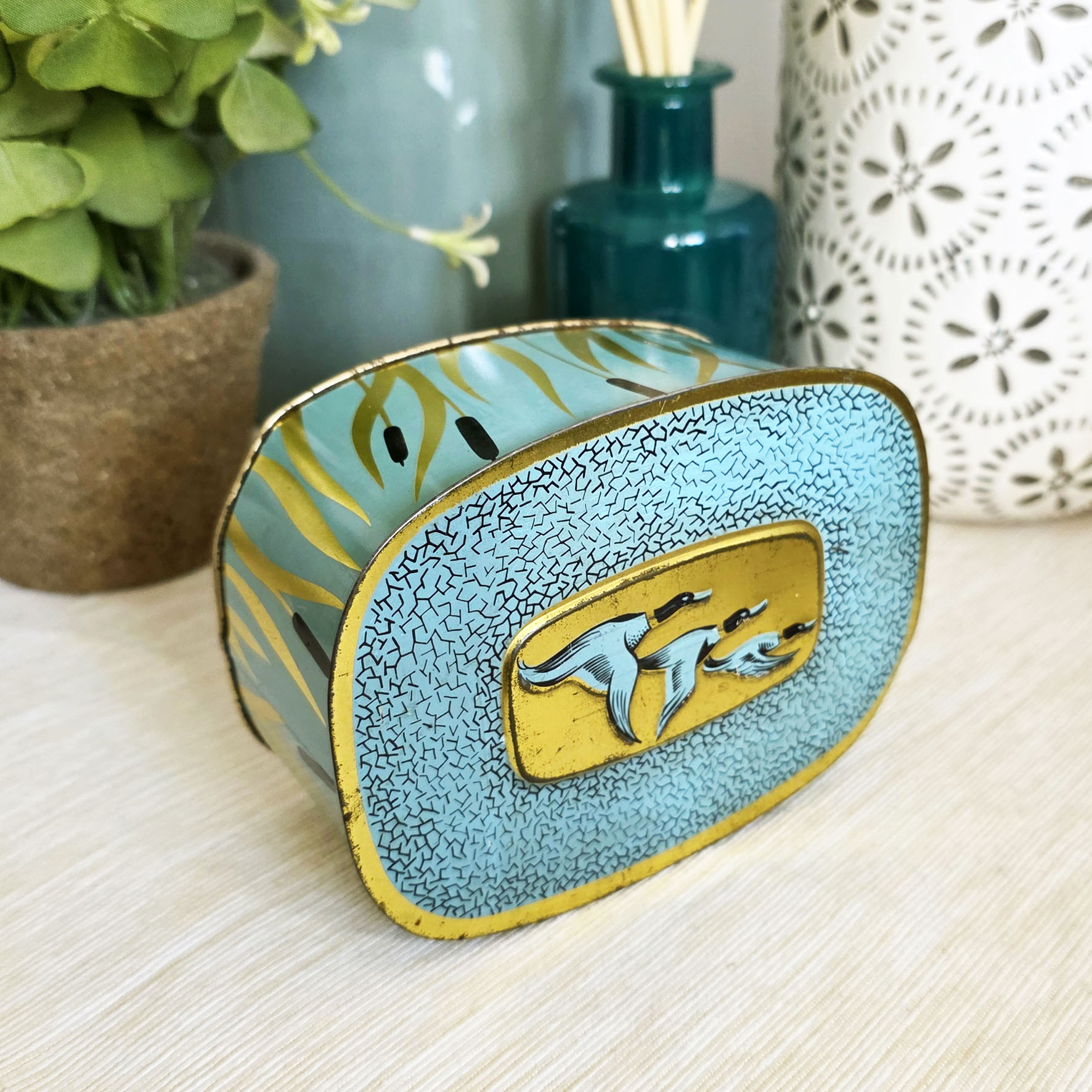 Boite ancienne en métal décorée de canards sauvages (années 50/60) – Image 2