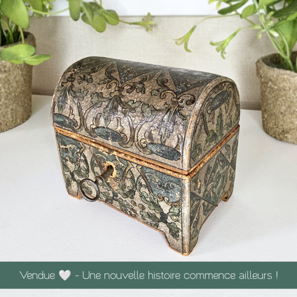 coffret ancien en cuir patiné Norsa Venezia, fabrication artisanale vénitienne fin XIXe siècle avec clé fonctionnelle, idéal en déco contemporaine