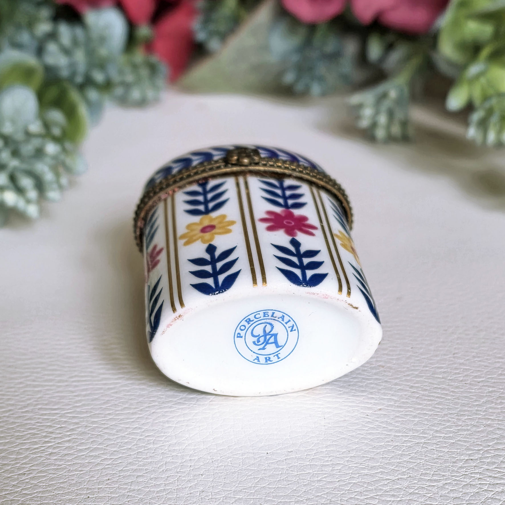 Petite boite pilulier en porcelaine décorée – Porcelain Art (années 70/90) – Image 4