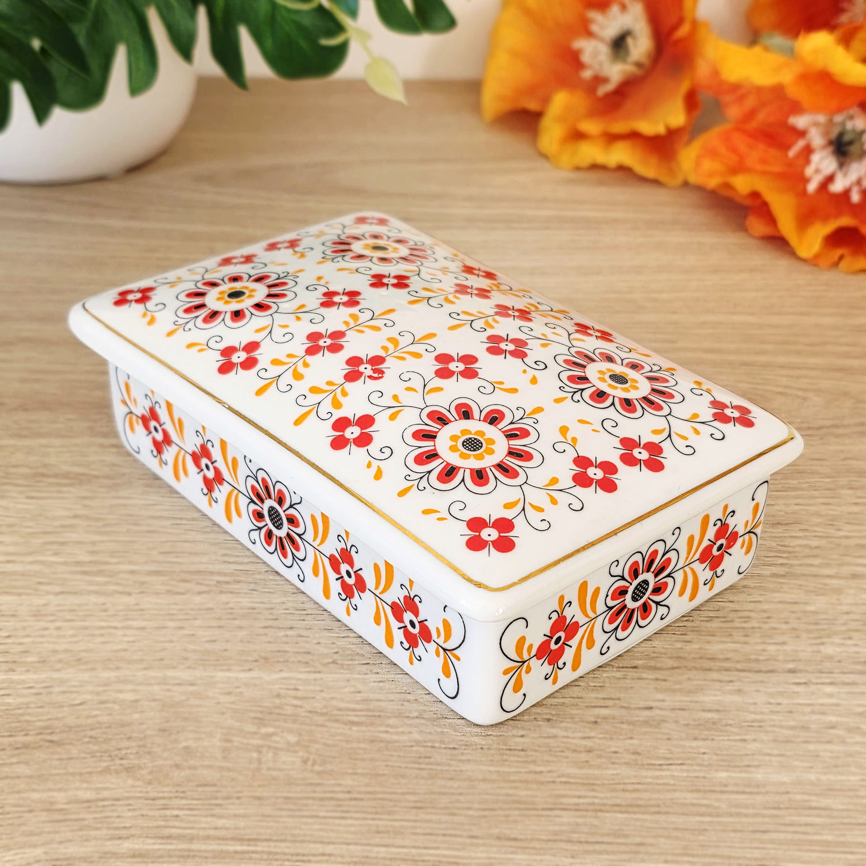 Boite vintage rectangulaire en porcelaine florale - Hongrie (Années 1960/80) – Image 2