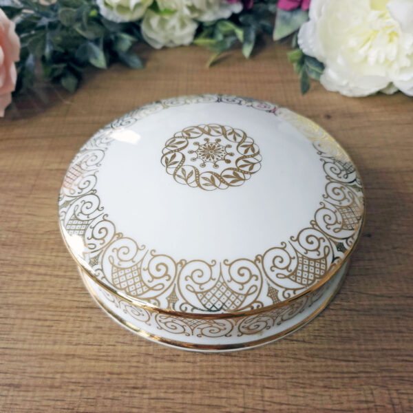 boîte ronde en porcelaine M&S en pâte de Limoges avec décor doré en excellent état